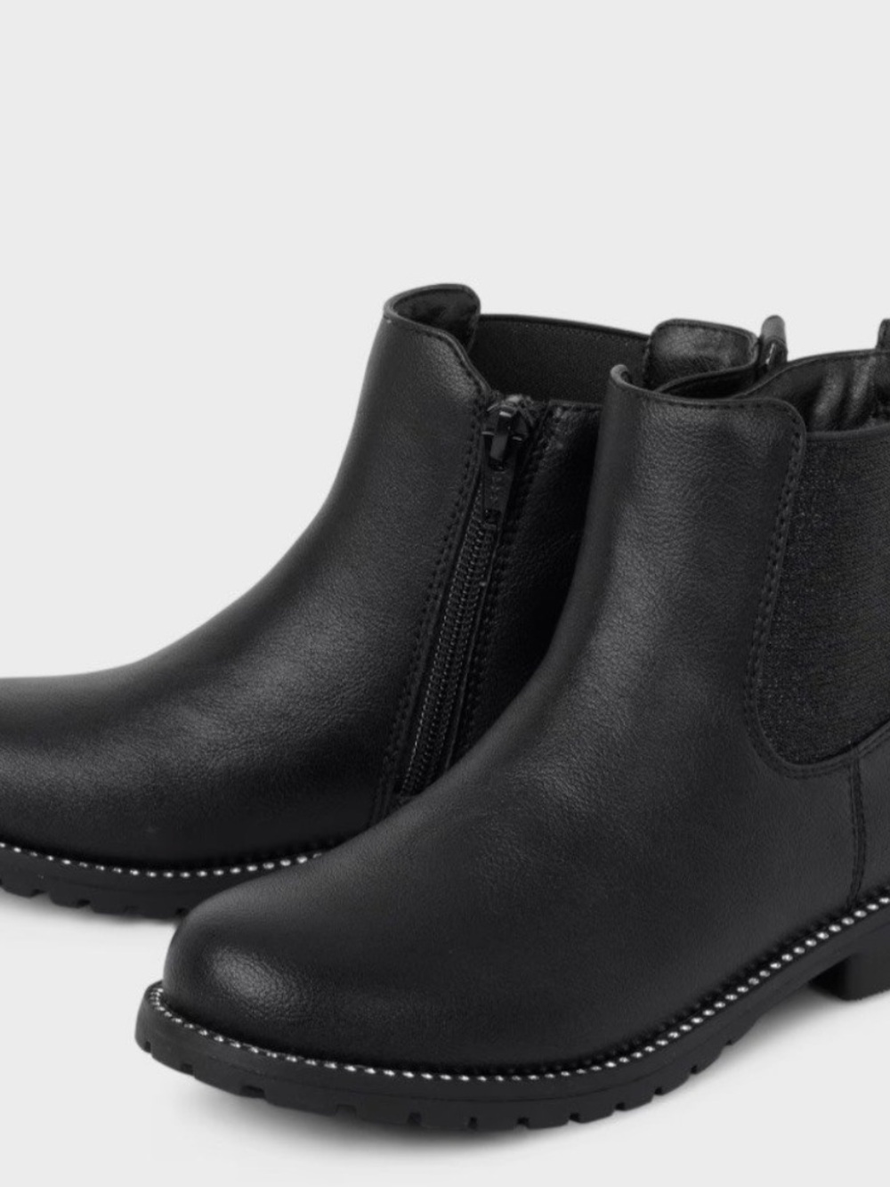 Kids Black Zip Chelsea Boots size 11c